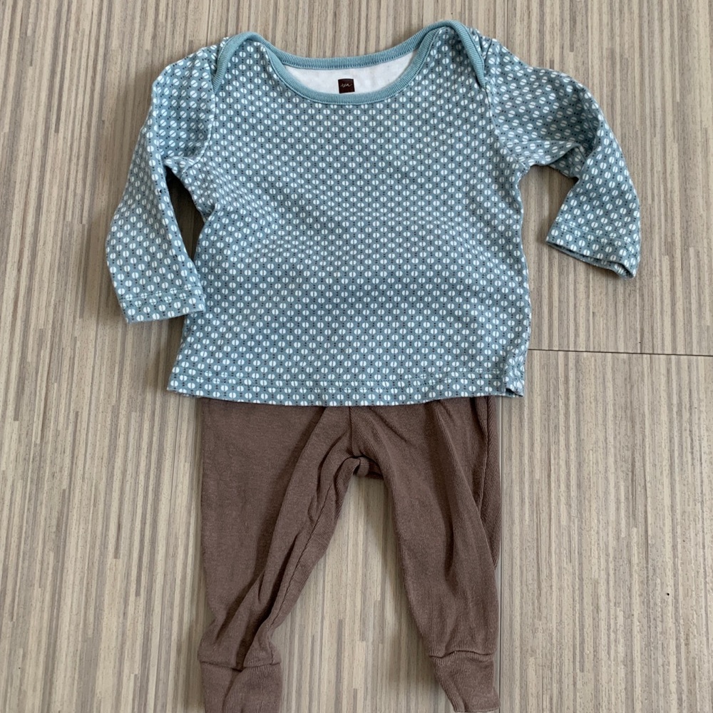 Tea Collection Infant 2 Piece Set 3-6 months